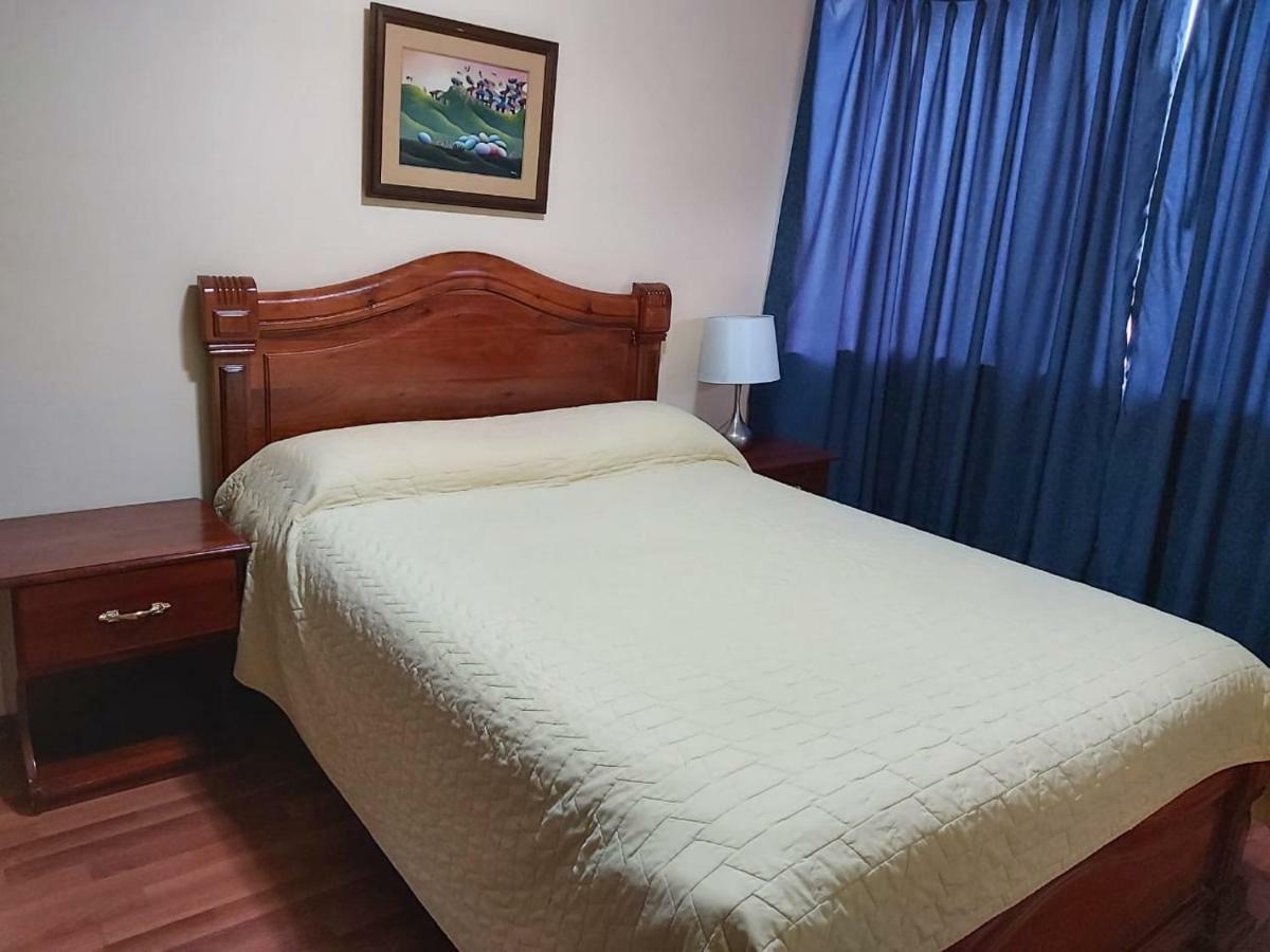 Hostal Tutamanda 2 Quito Kültér fotó
