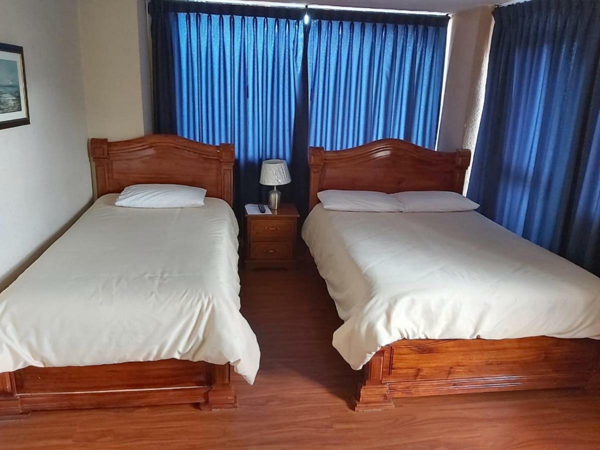 Hostal Tutamanda 2 Quito Kültér fotó
