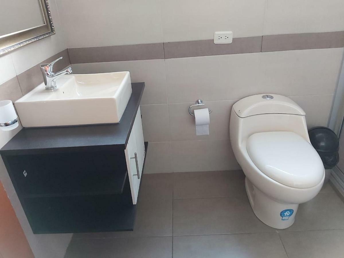 Hostal Tutamanda 2 Quito Kültér fotó